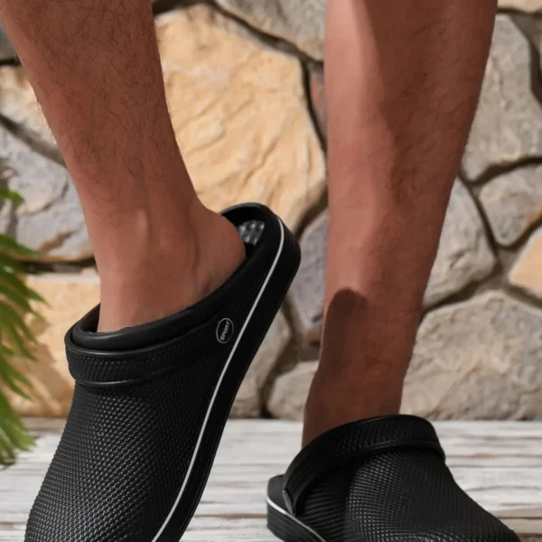 Men's Flat-Soled Clogs Are Breathable, Comfortable, Non-Slip, Wear-Resistant, Casual and Versatile, Daily Home Outing Work Shoes