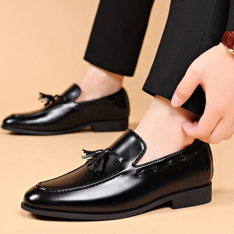 2025 Spring and Summer New Leather Shoes for Men, Large Business Dress Casual Shoes, Wedding Lace Shoes - Imagem 5