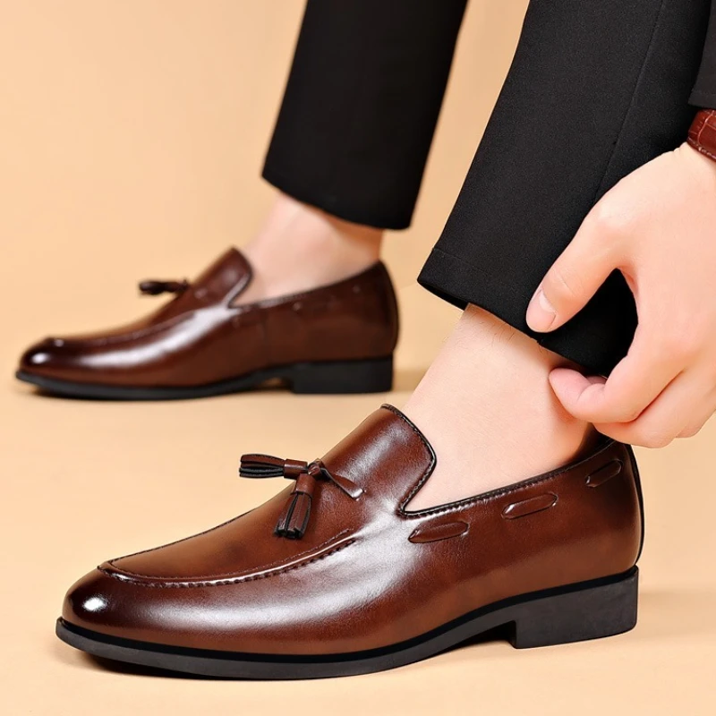 2025 Spring and Summer New Leather Shoes for Men, Large Business Dress Casual Shoes, Wedding Lace Shoes - Imagem 6